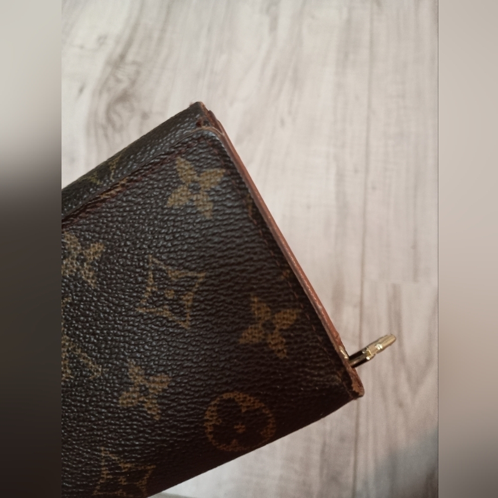 Louis Vuitton, Mono Brown Leather, Bi-fold Compact Wallet - Picture 4 of 13